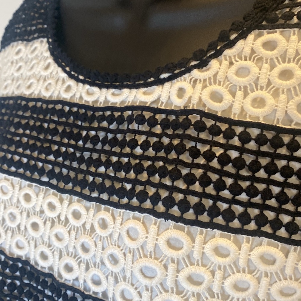 Talbots Black and White Boxy Blouse 3/4 Sleeve - Picture 4 of 8